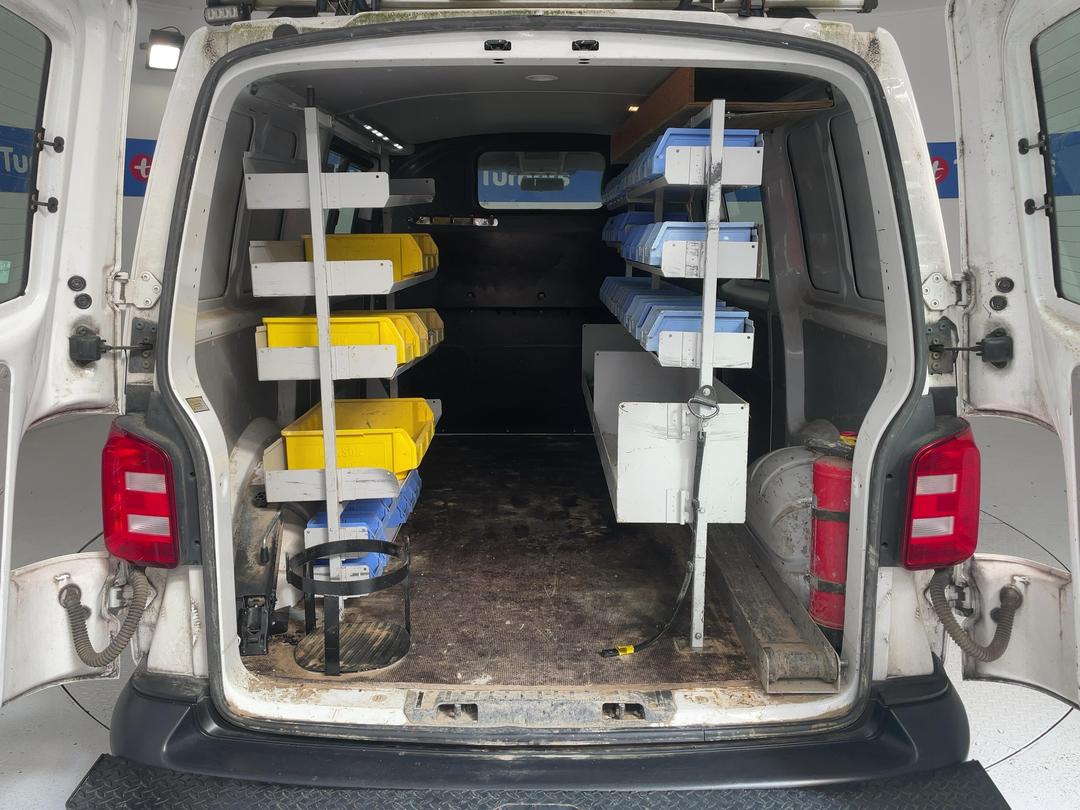Photo '14' of Volkswagen T6