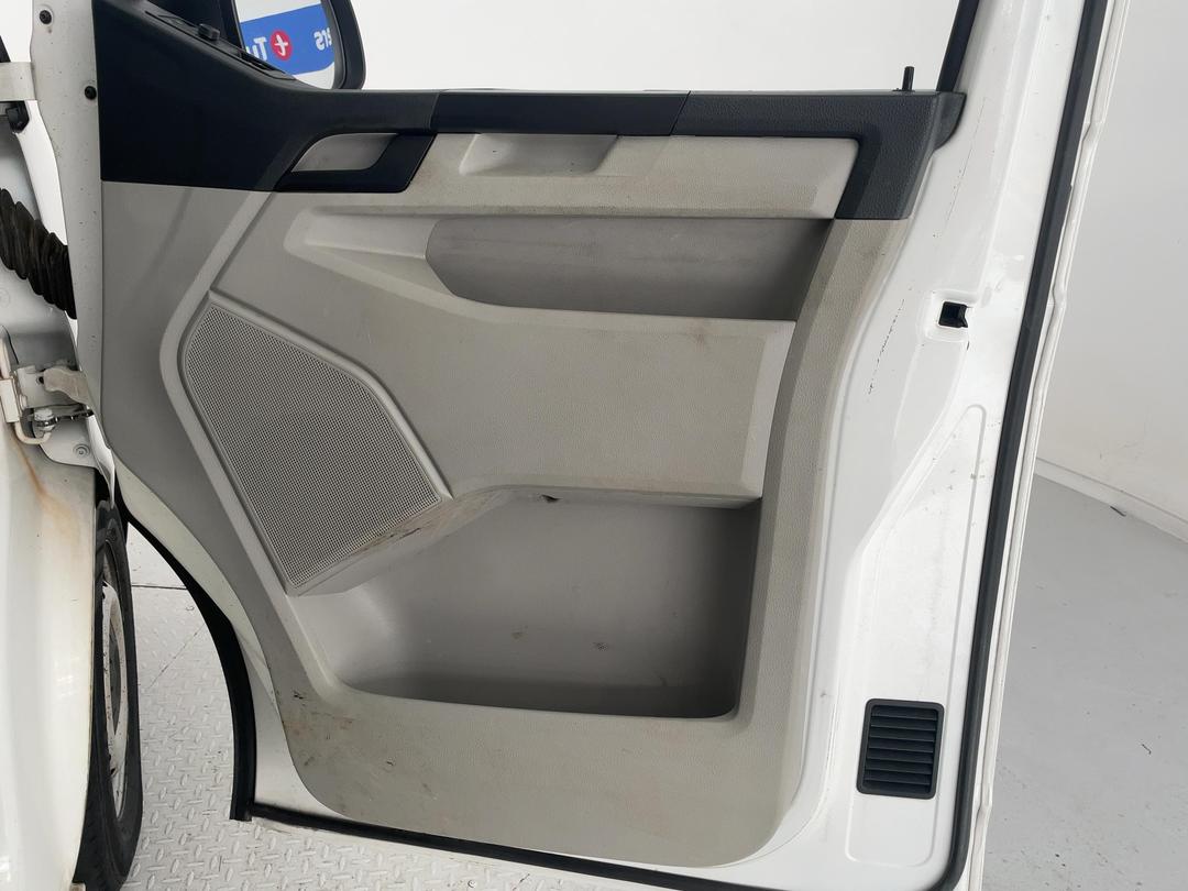 Photo '15' of Volkswagen T6