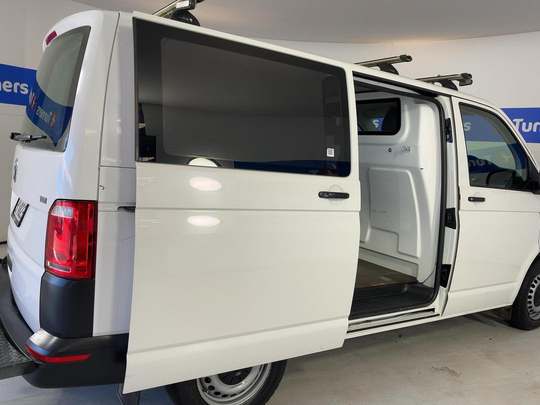 Photo '19' of Volkswagen T6