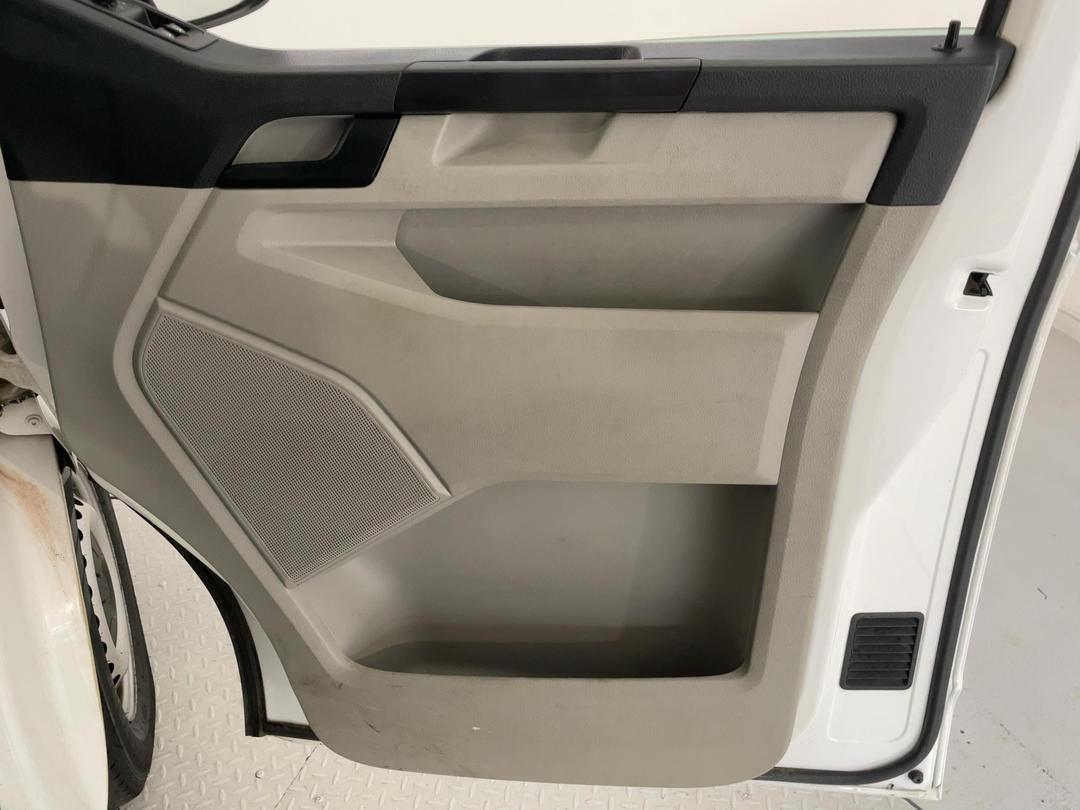 Photo '15' of Volkswagen T6