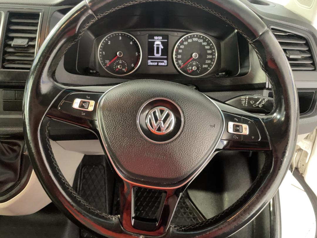 Photo '26' of Volkswagen T6
