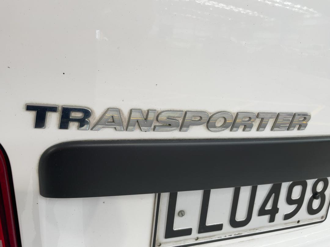 Photo '34' of Volkswagen T6