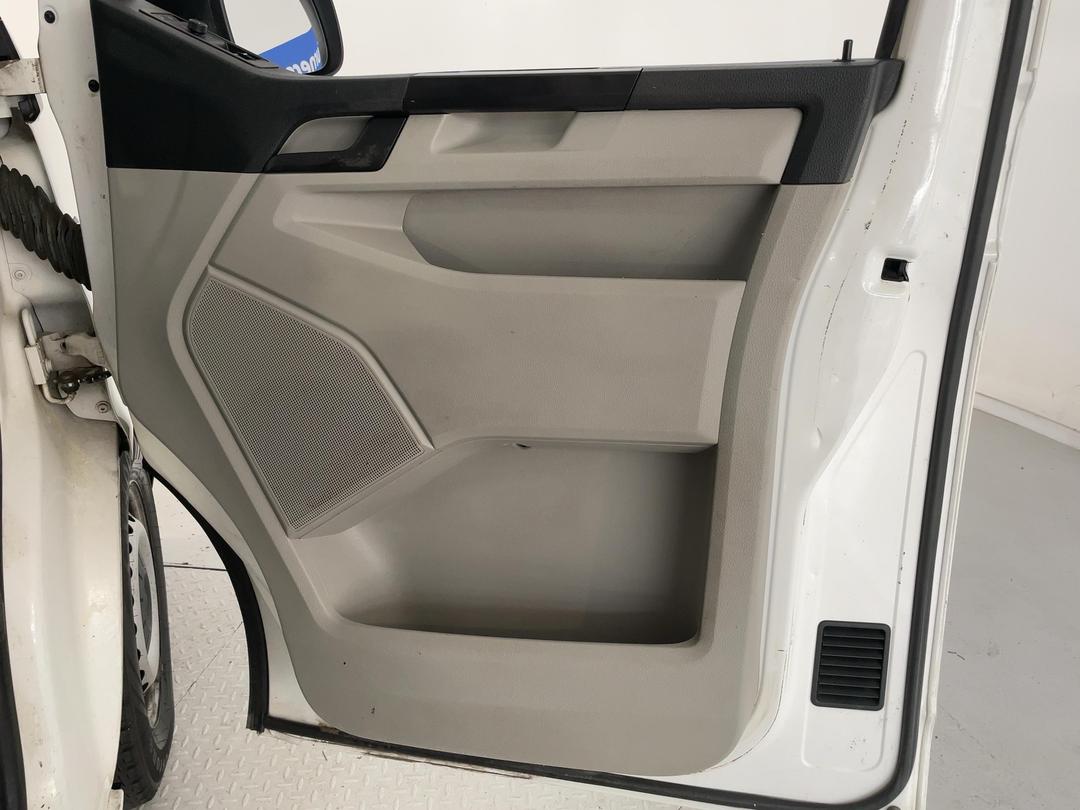 Photo '15' of Volkswagen T6