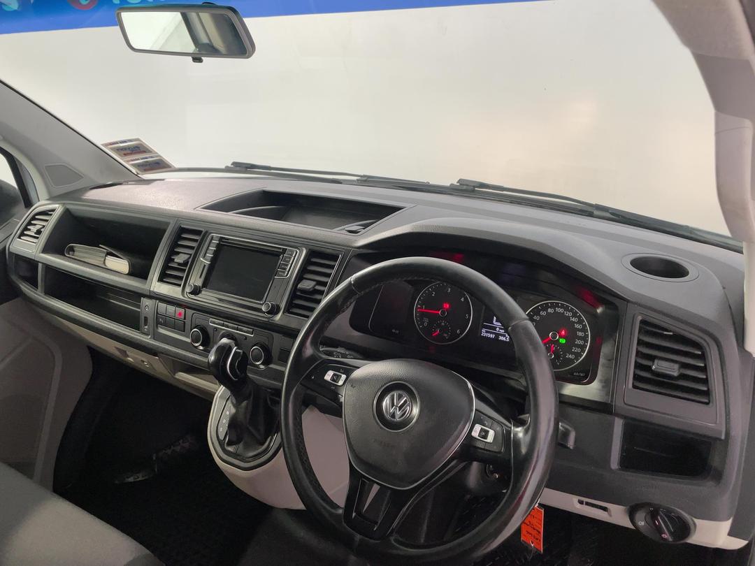 Photo '17' of Volkswagen T6