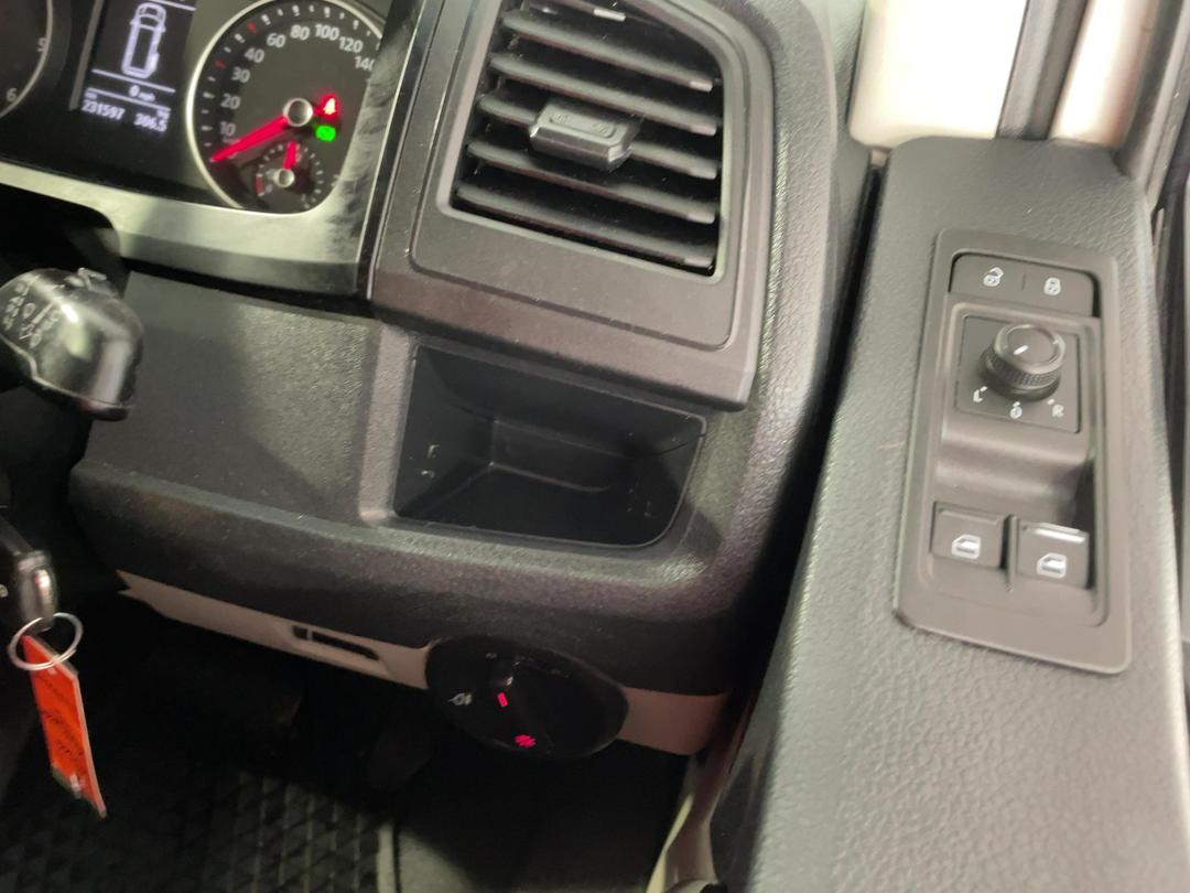 Photo '24' of Volkswagen T6