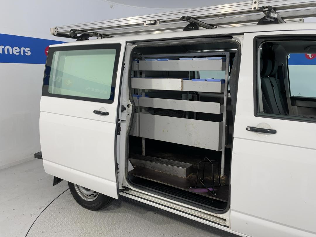 Photo '19' of Volkswagen T6