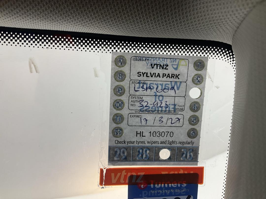 Photo '24' of Volkswagen Tiguan