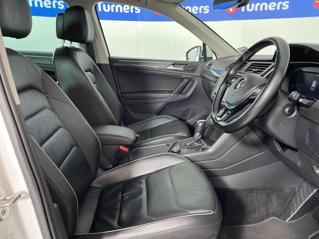 Photo '16' of Volkswagen Tiguan