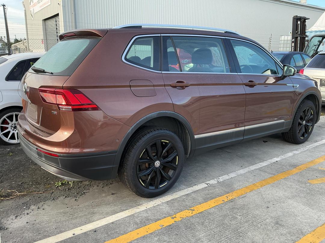 Photo '4' of Volkswagen Tiguan Allspace TSI CL 2WD