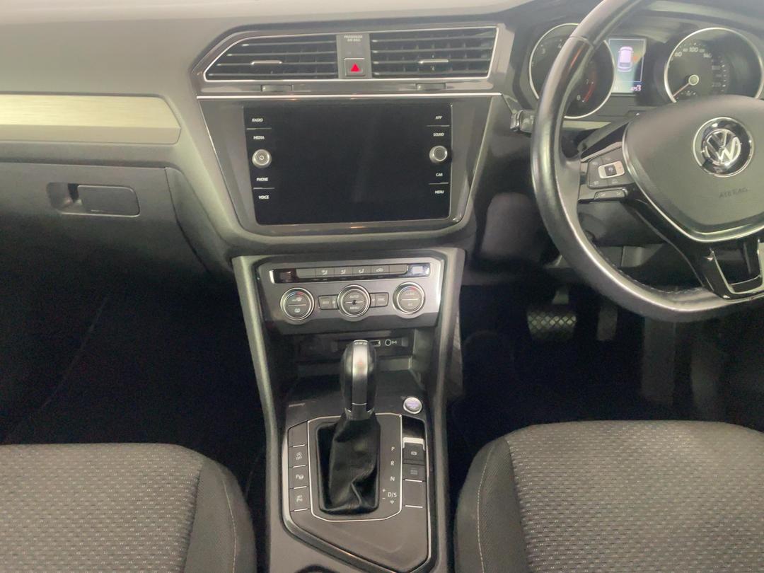 Photo '18' of Volkswagen Tiguan