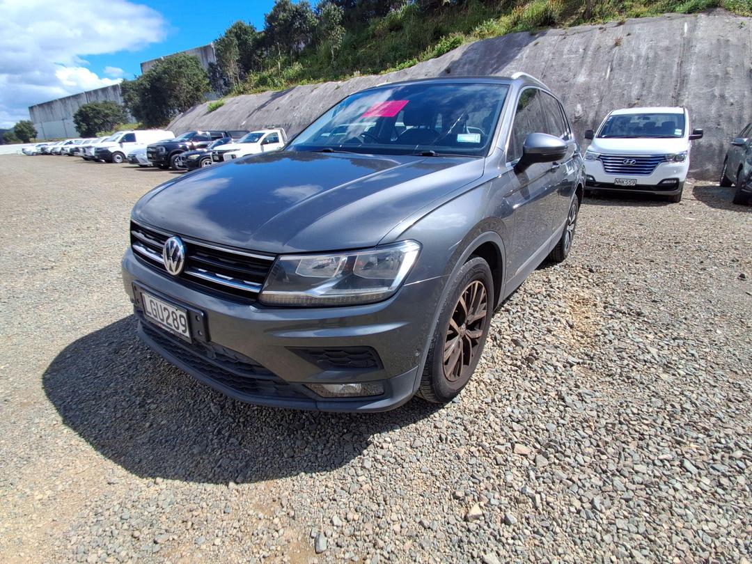 Photo '2' of Volkswagen Tiguan TSI Comfortline 2WD Photo '2' of Volkswagen Tiguan TSI Comfortline 2WD