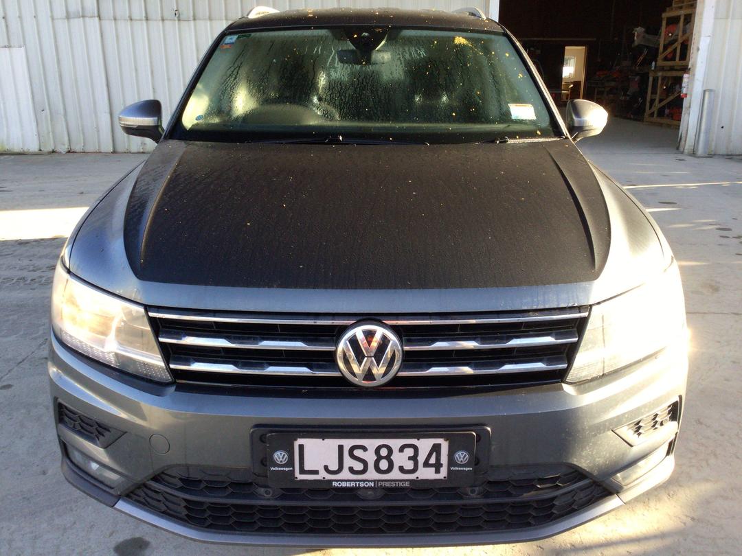 Photo '2' of Volkswagen Tiguan Allspace TSI CL 2WD Photo '2' of Volkswagen Tiguan Allspace TSI CL 2WD