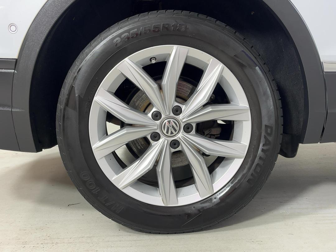 Photo '12' of Volkswagen Tiguan