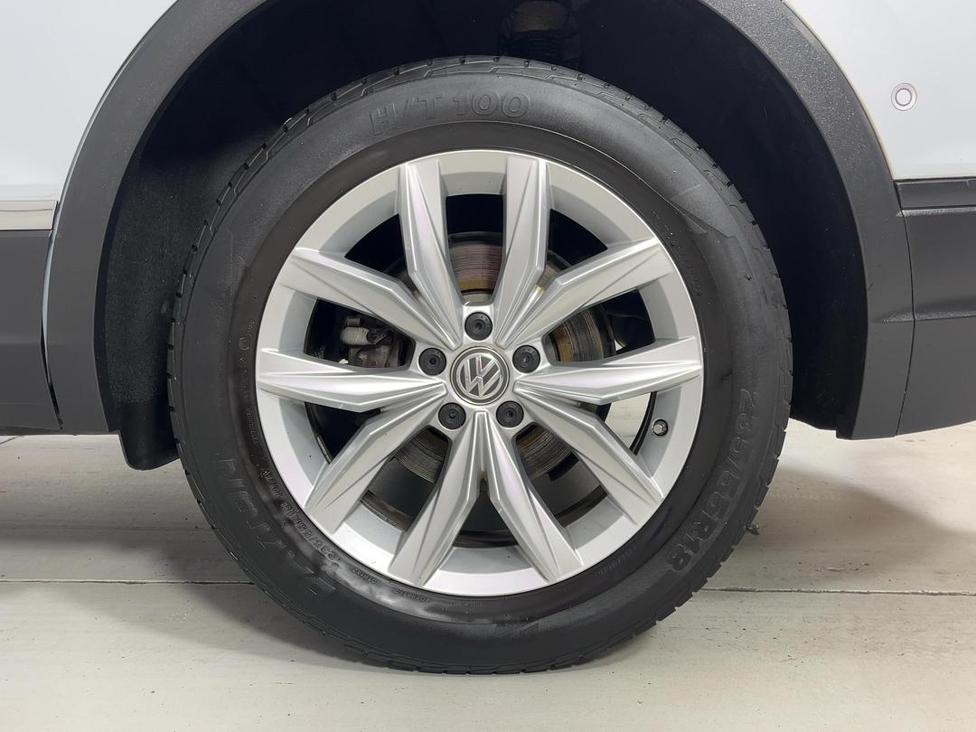 Photo '11' of Volkswagen Tiguan