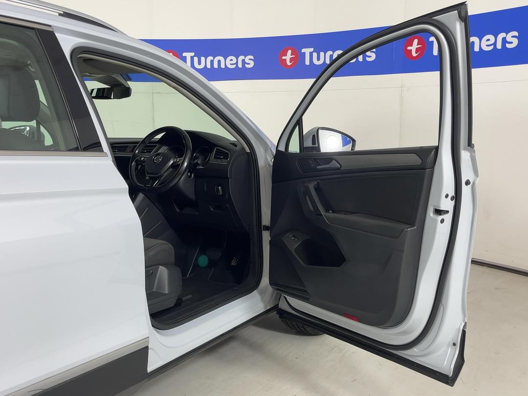 Photo '15' of Volkswagen Tiguan
