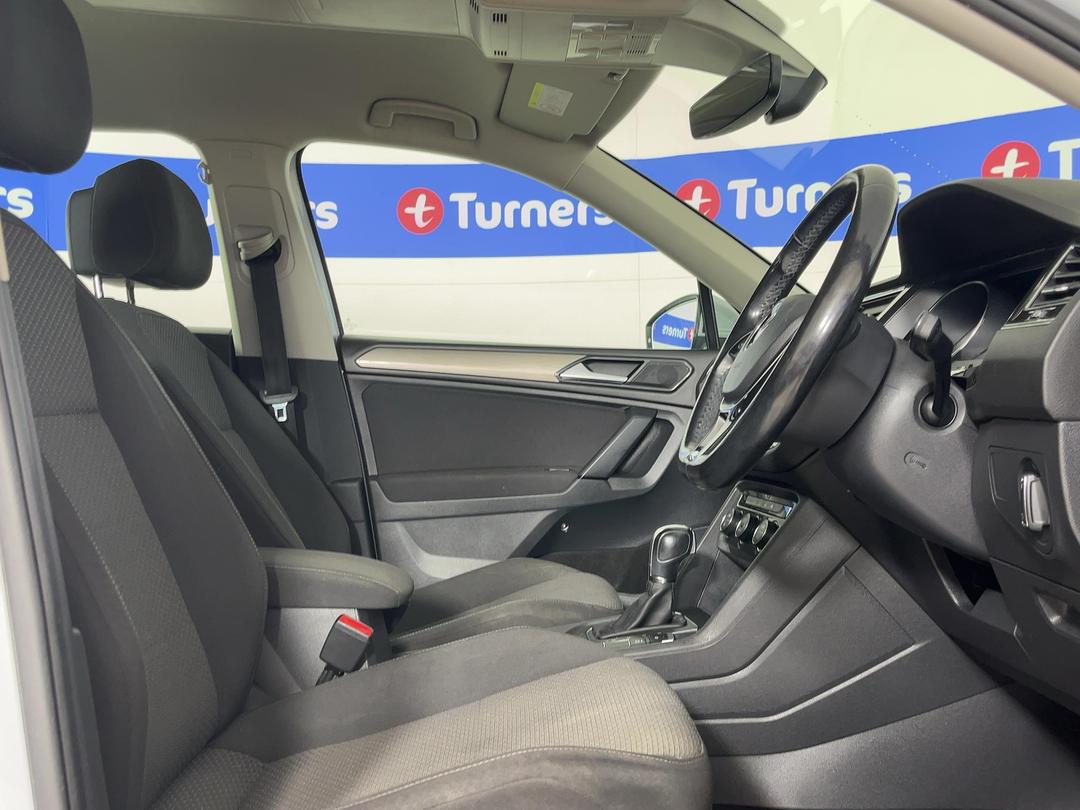 Photo '16' of Volkswagen Tiguan
