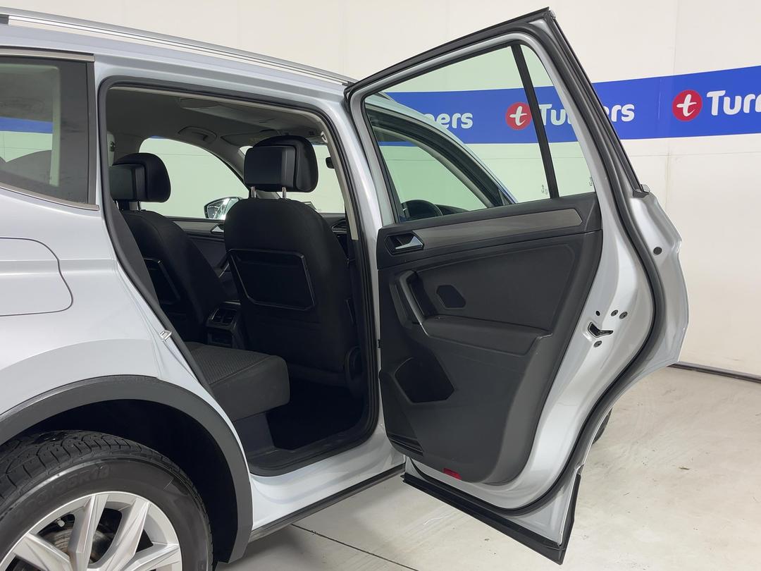 Photo '19' of Volkswagen Tiguan