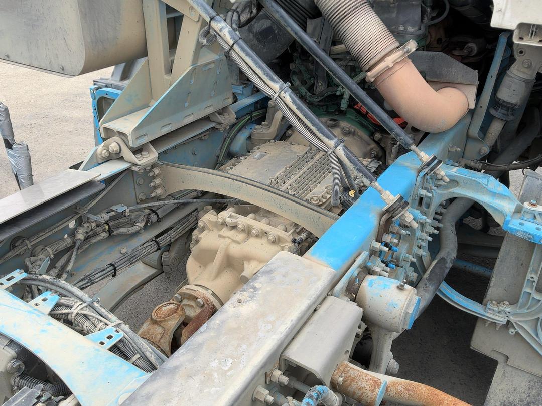 Photo '38' of Volvo FM 540 SERIES 4 8X4R Cab Chassis