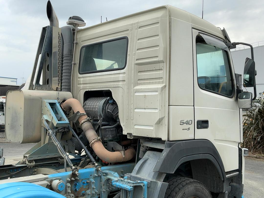 Photo '23' of Volvo FM 540 SERIES 4 8X4R Cab Chassis