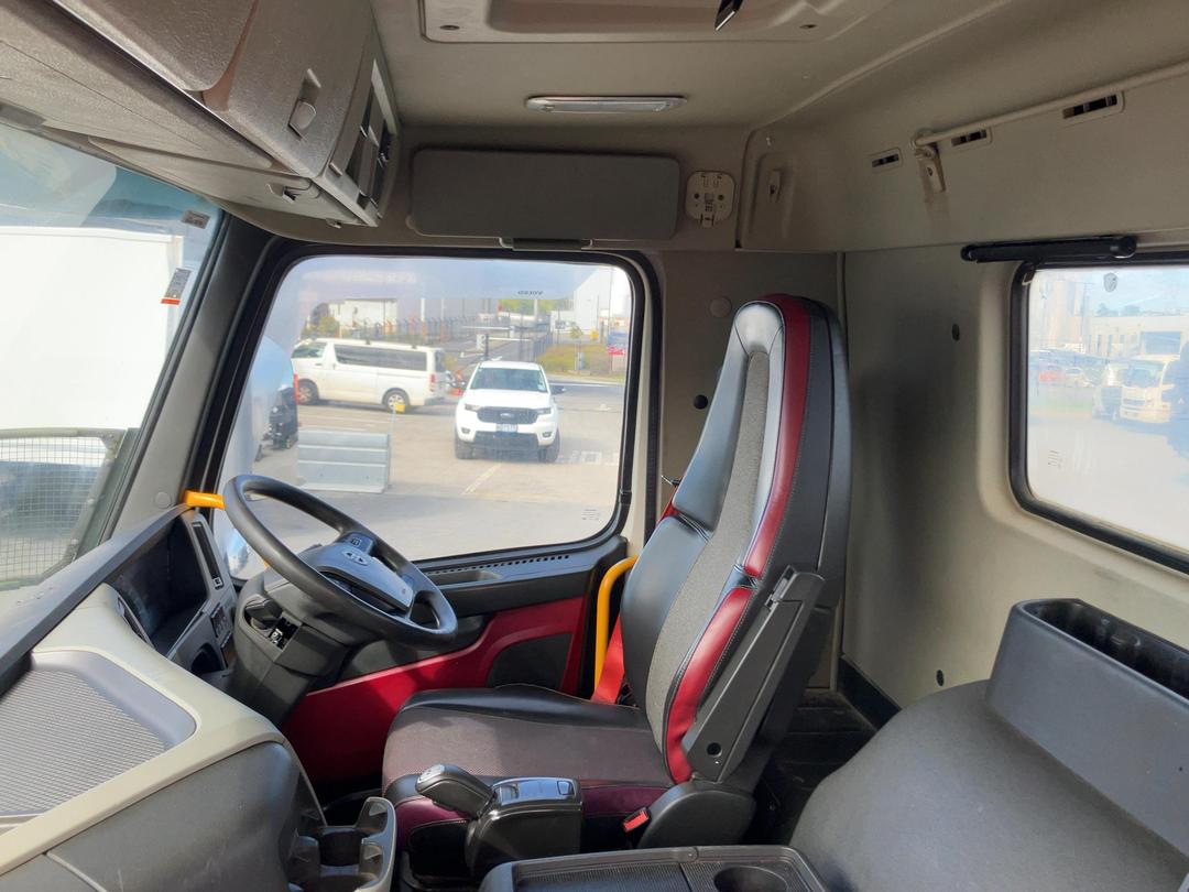 Photo '20' of Volvo FM540 Cab Chassis