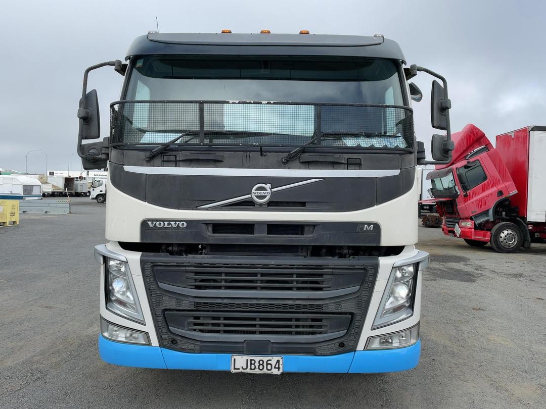 Photo '10' of Volvo FM540 Cab Chassis