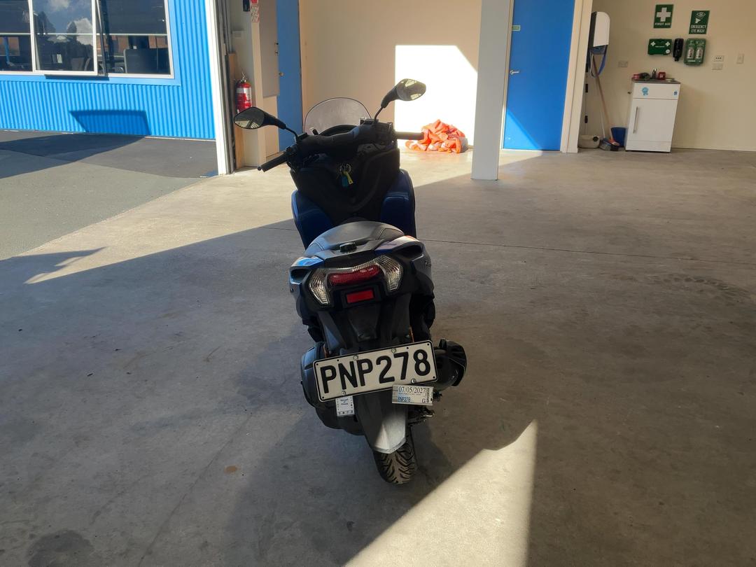 Photo '6' of Yamaha MW 150AG