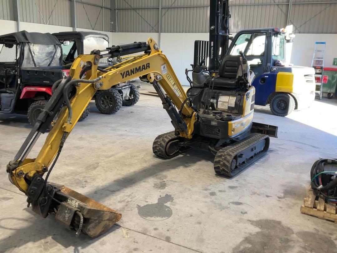 Photo '4' of Yanmar Vi017 Excavator