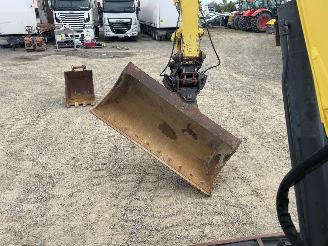 Photo '16' of Yanmar ViO80 Excavator