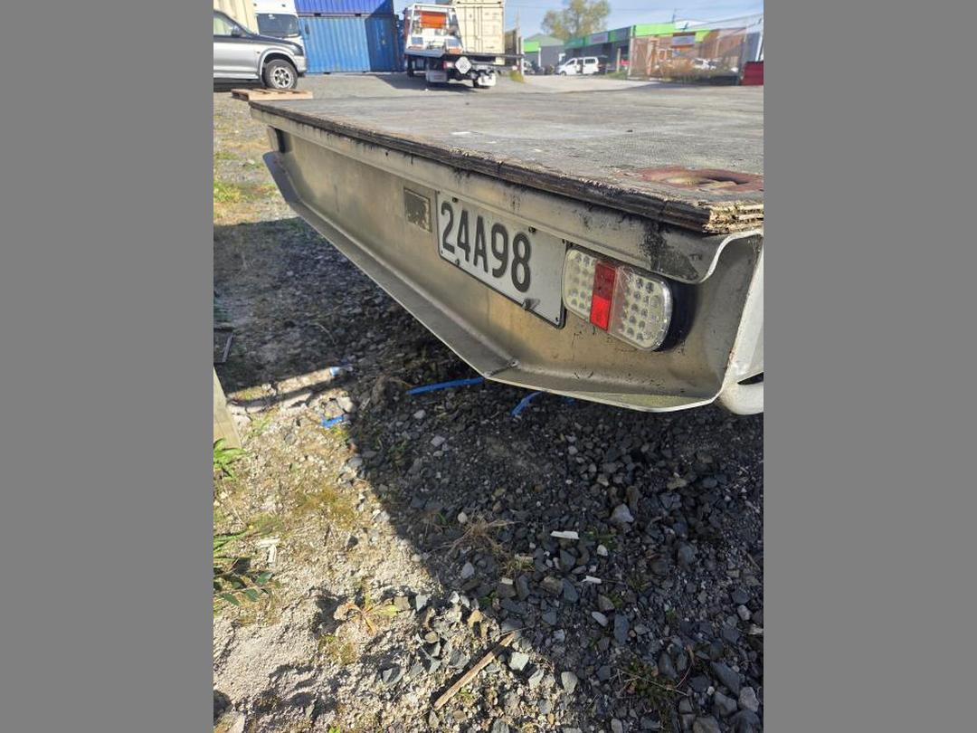 Photo '3' of 3 TON Flat Deck Flat Deck - Tandem