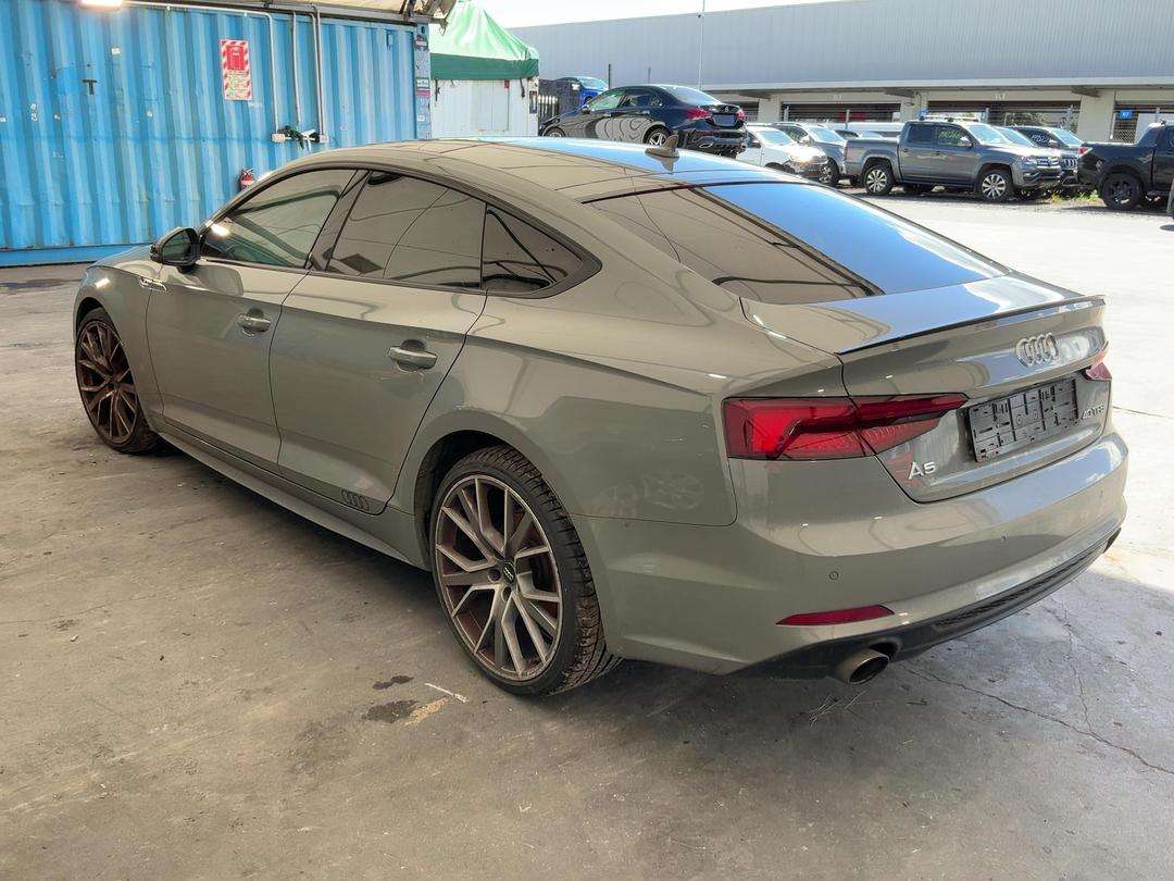 Photo '7' of Audi A5 2.0 Tfsi S Tronic Photo '7' of Audi A5 2.0 Tfsi S Tronic