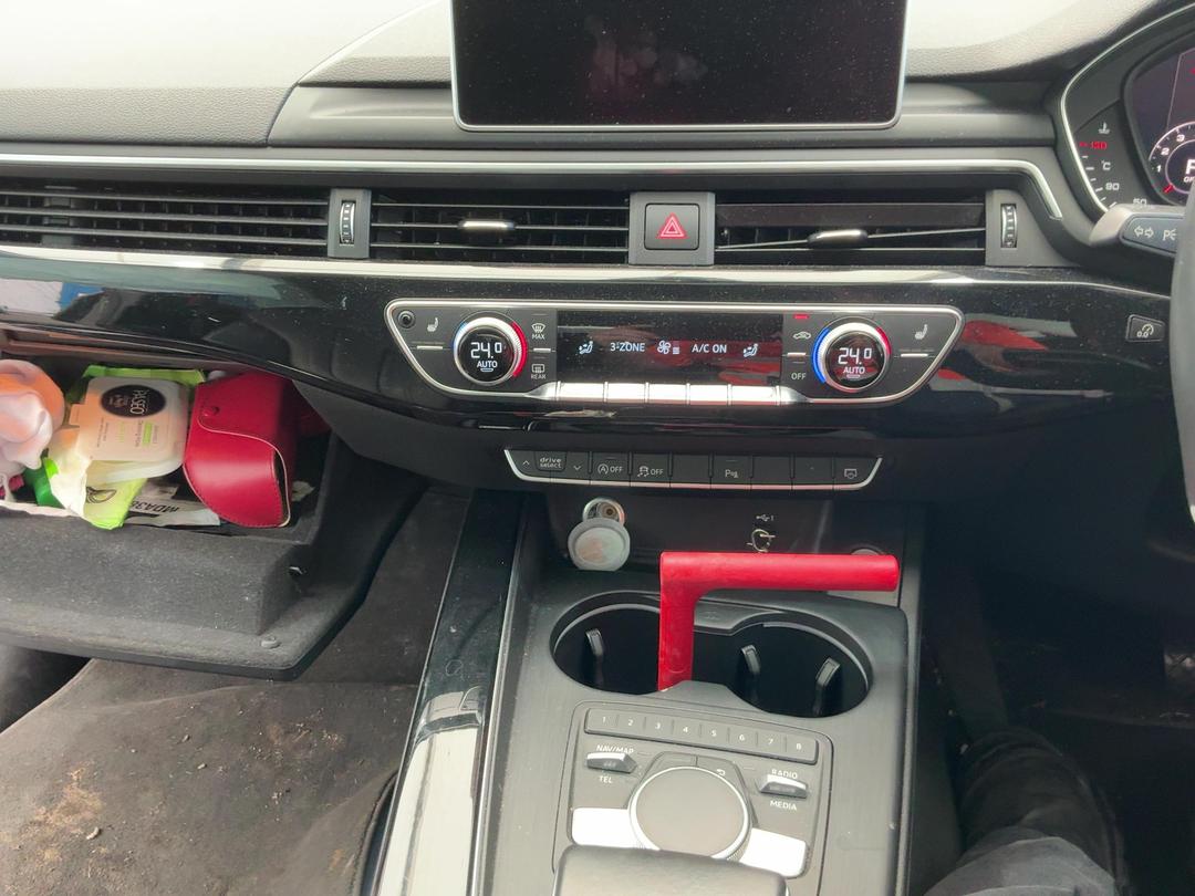 Photo '15' of Audi A5 2.0 Tfsi S Tronic Photo '15' of Audi A5 2.0 Tfsi S Tronic
