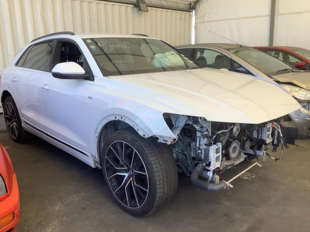 Photo '2' of Audi Q8