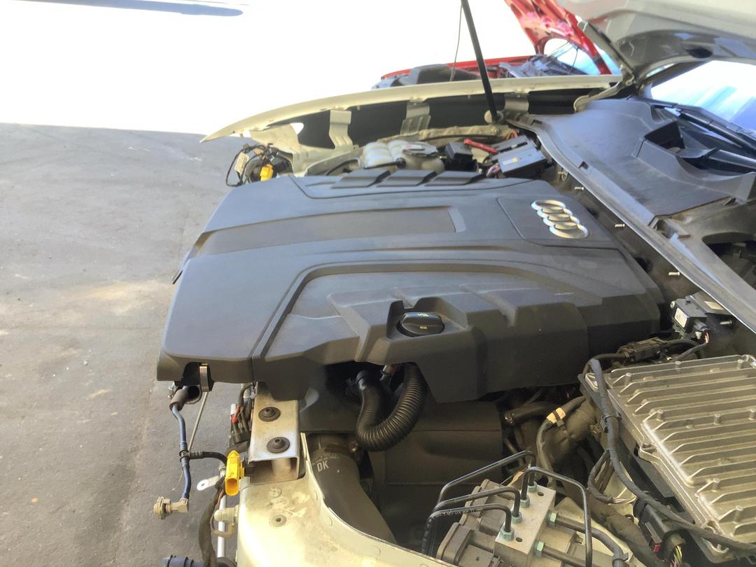 Photo '6' of Audi Q8