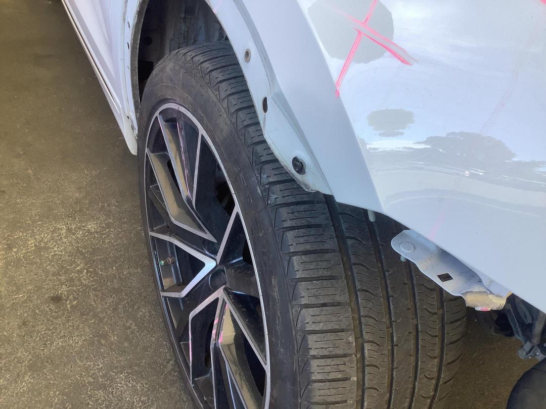 Photo '8' of Audi Q8