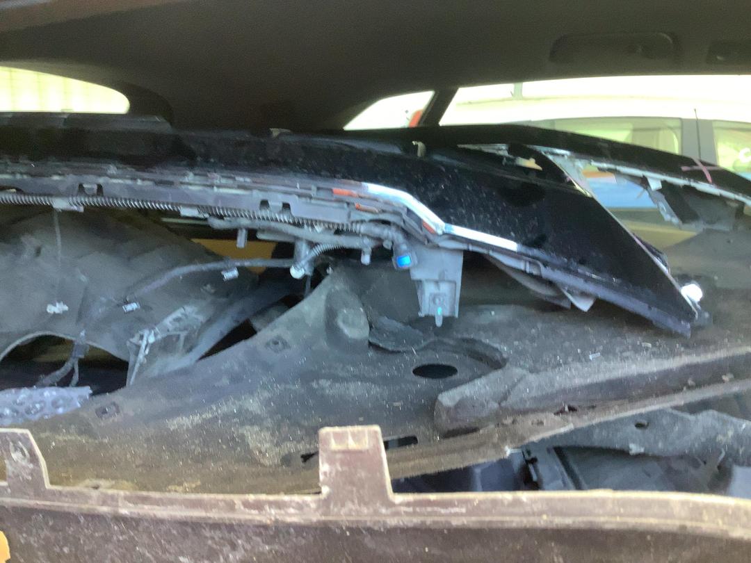 Photo '14' of Audi Q8