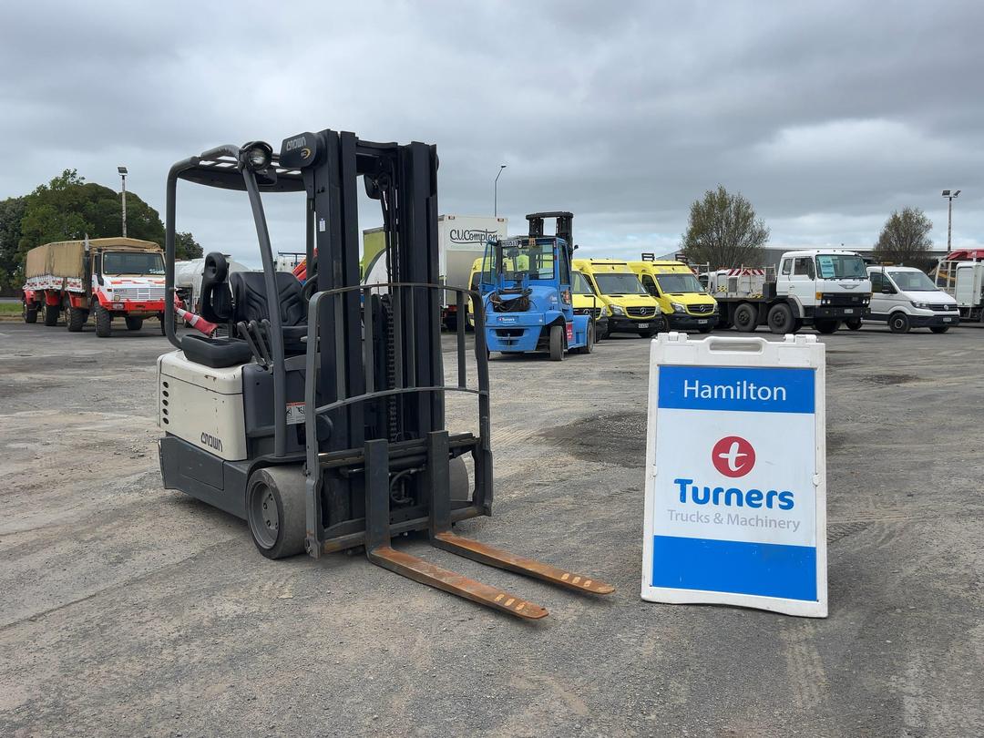 Photo '1' of CROWN SC 4540-40 Forklift