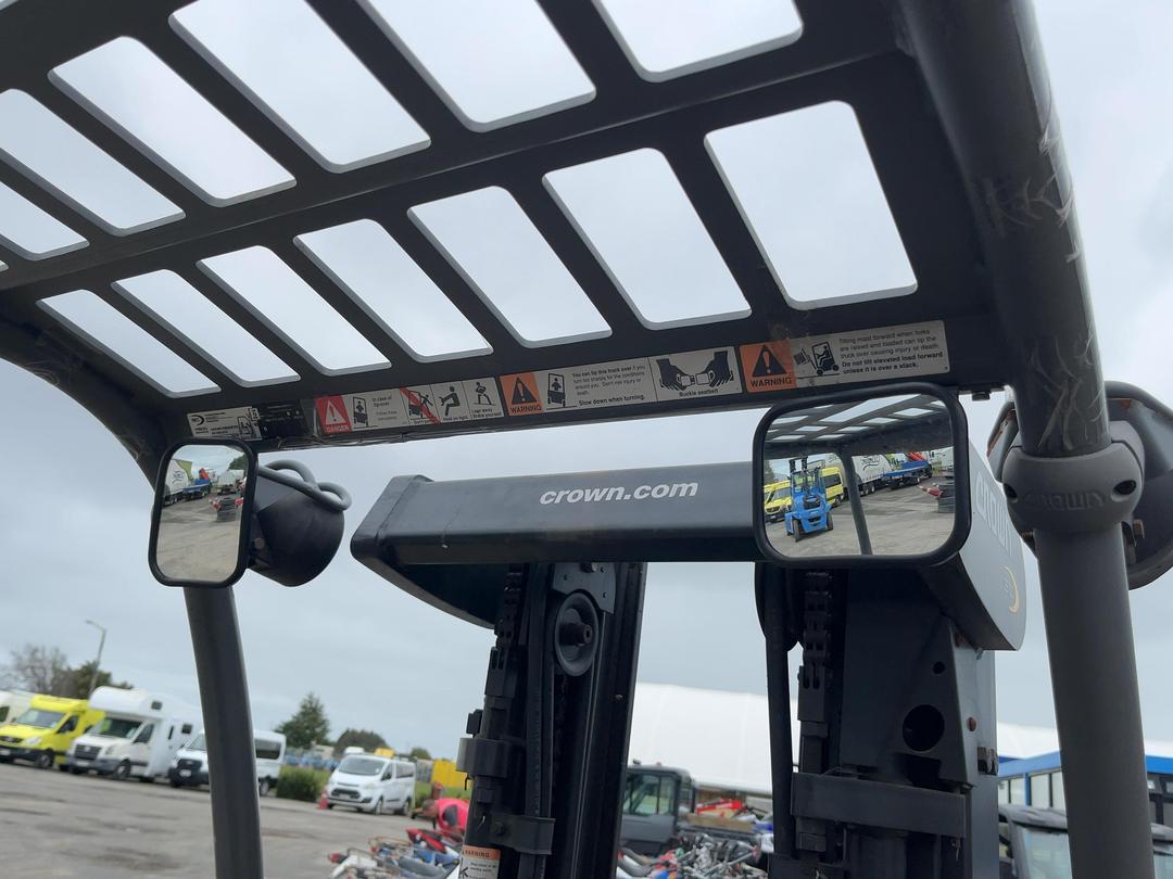 Photo '14' of CROWN SC 4540-40 Forklift