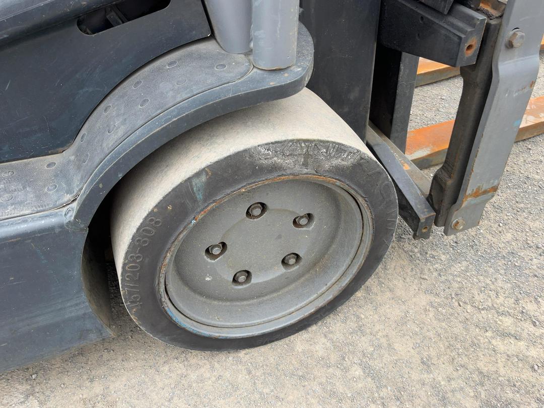 Photo '33' of CROWN SC 4540-40 Forklift
