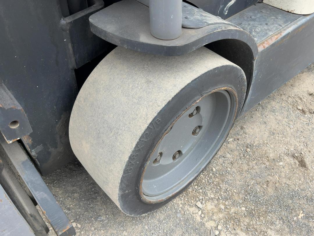 Photo '34' of CROWN SC 4540-40 Forklift