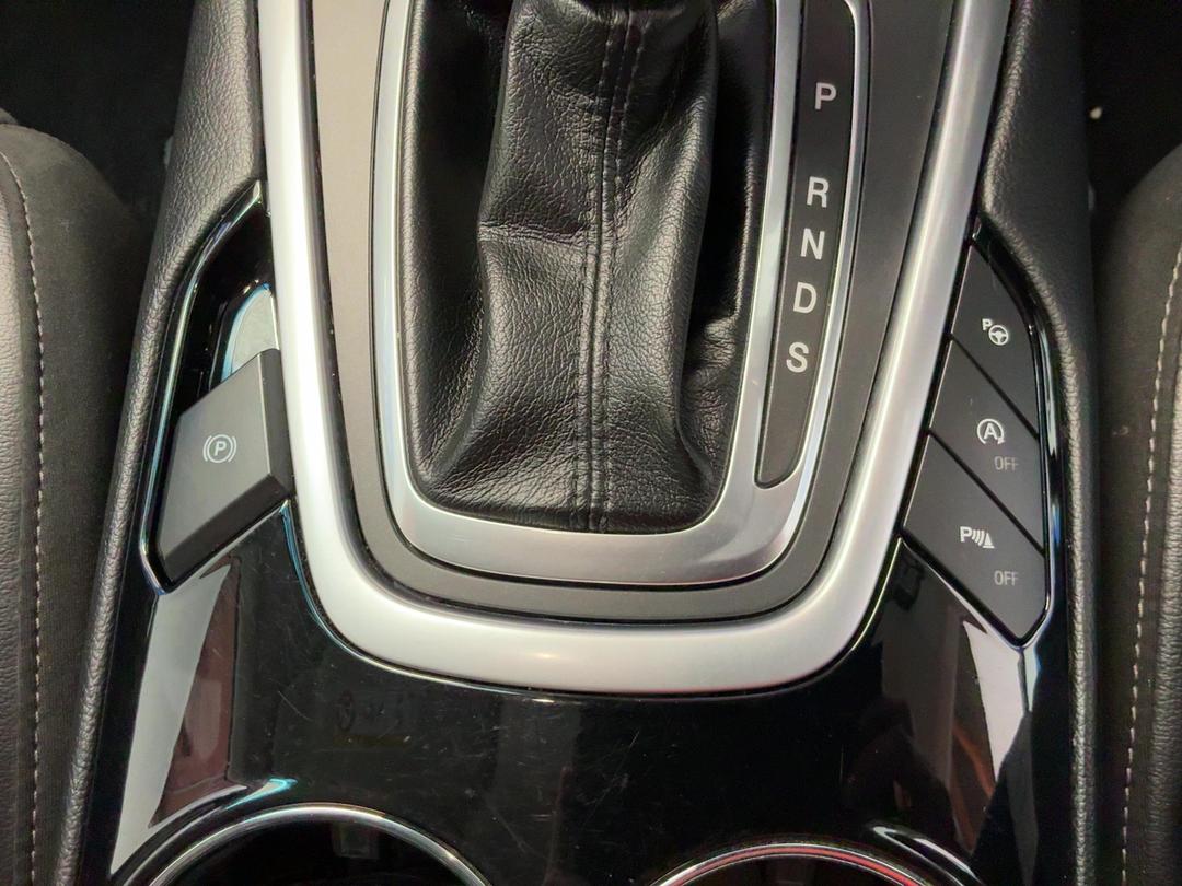 Photo '25' of Ford Endura