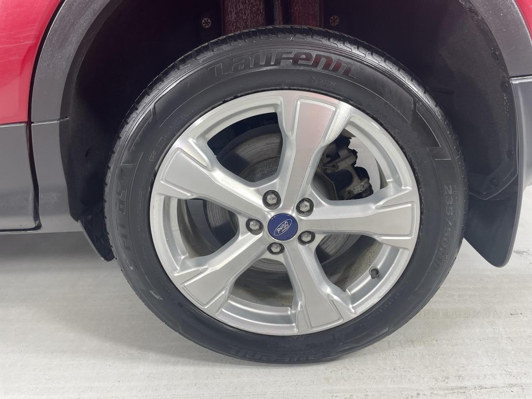 Photo '11' of Ford Escape