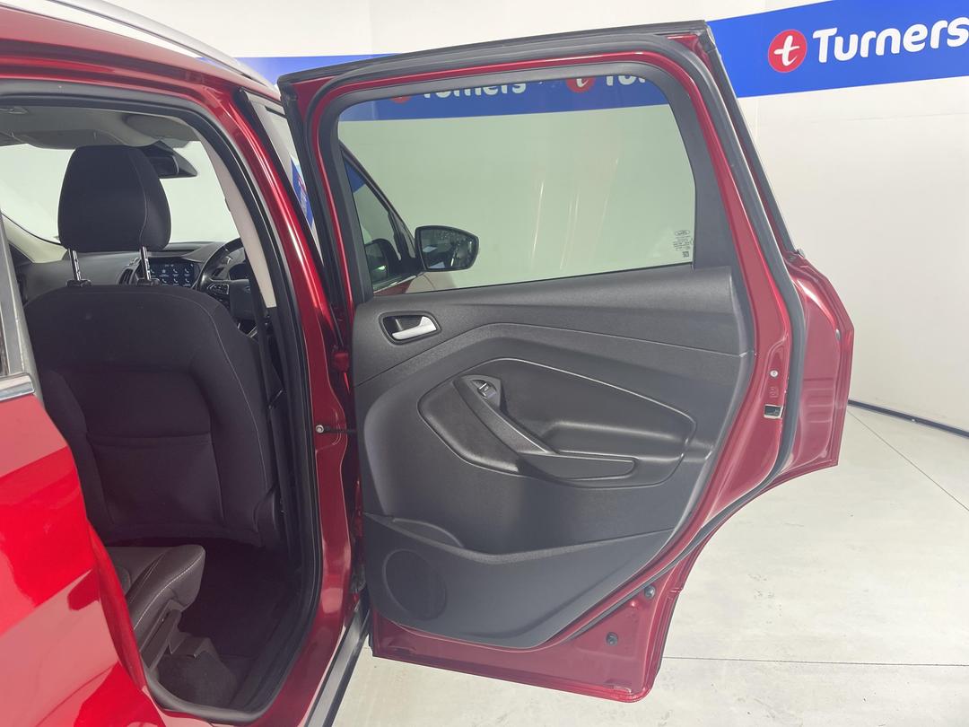 Photo '19' of Ford Escape