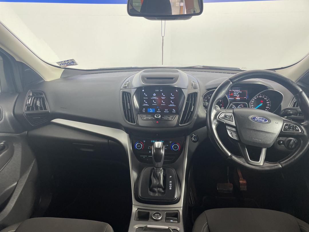 Photo '17' of Ford Escape