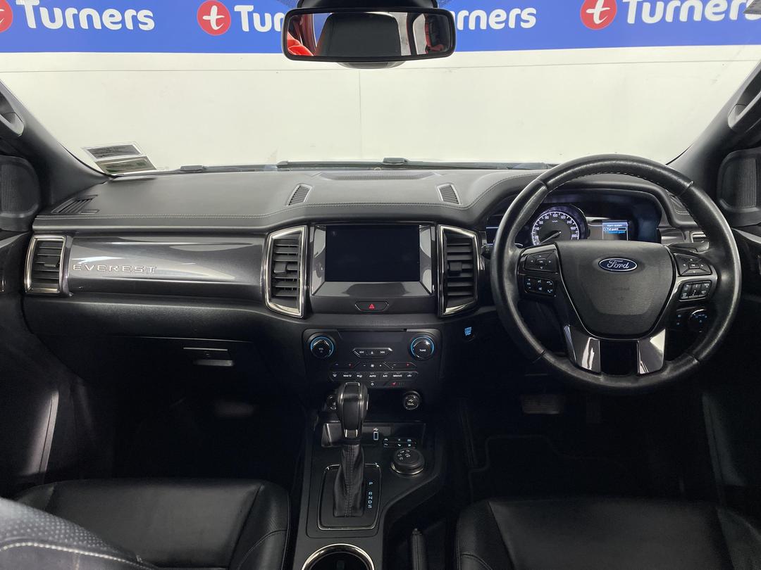 Photo '17' of Ford Everest