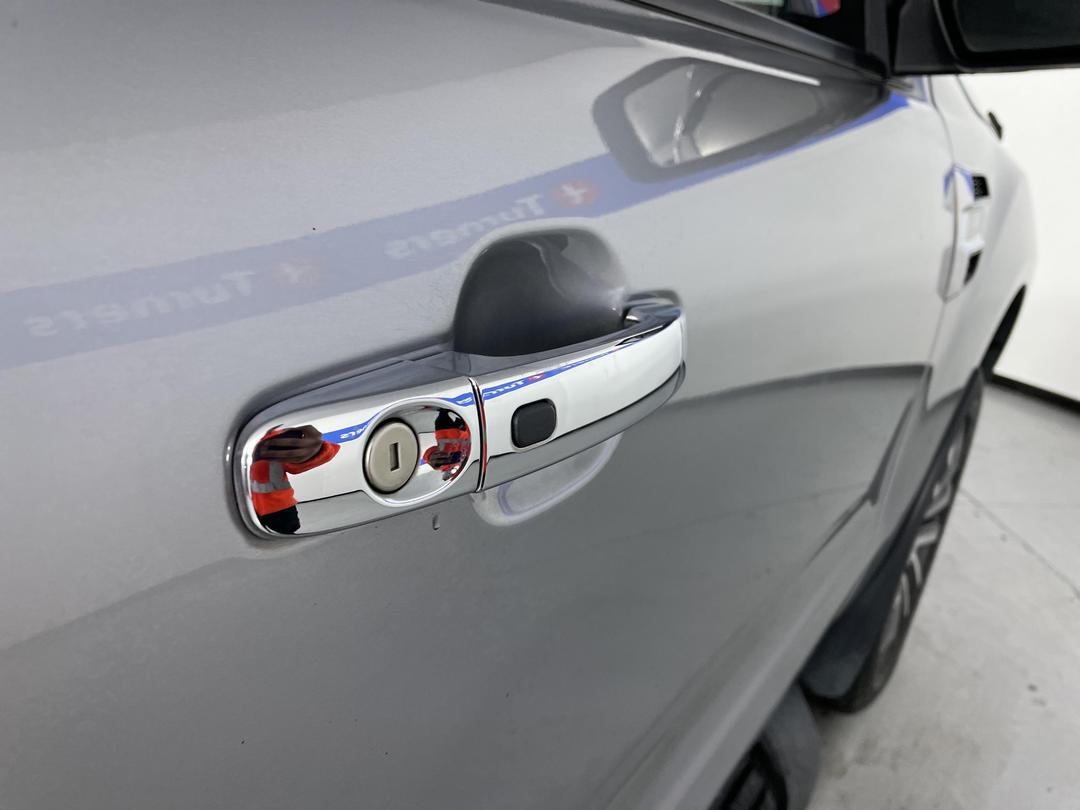 Photo '26' of Ford Everest