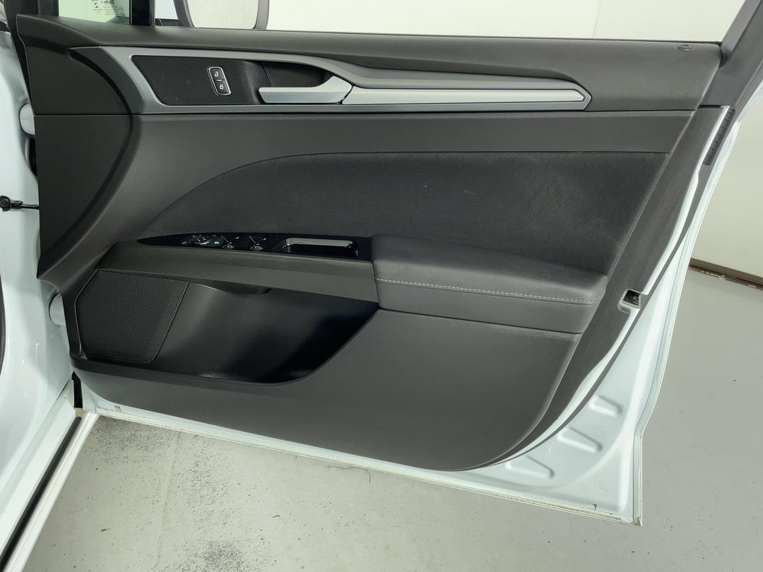 Photo '15' of Ford Mondeo