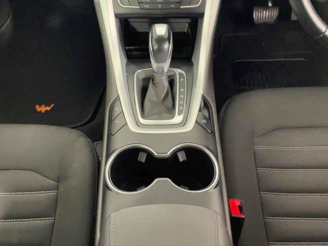 Photo '18' of Ford Mondeo