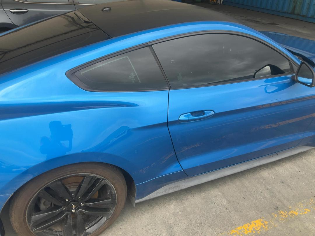 Photo '30' of Ford Mustang 5.0L Fastback AT