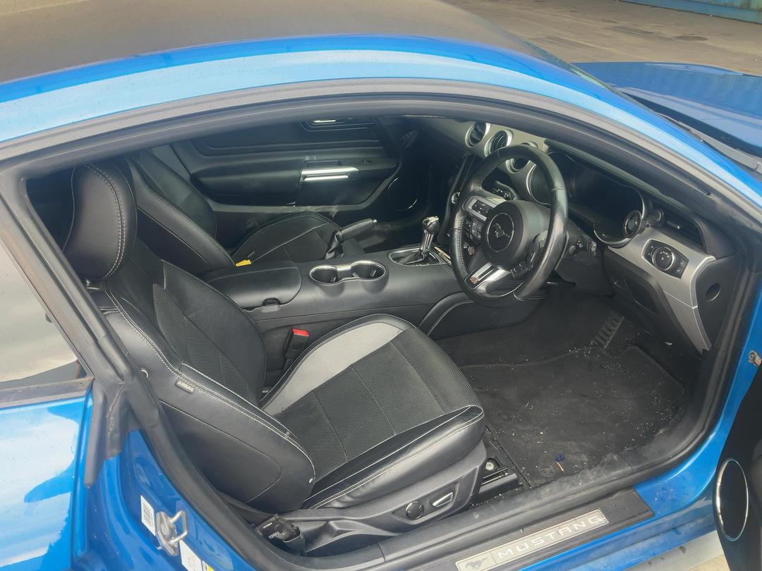 Photo '13' of Ford Mustang 5.0L Fastback AT