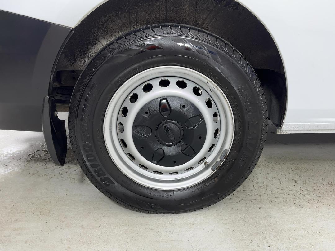 Photo '12' of Ford Transit